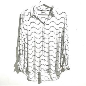 JANE AND DELANCEY Anthropologie Thankful Typography Button Down Shirt Size L